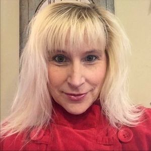 Meet your Posher, Christy